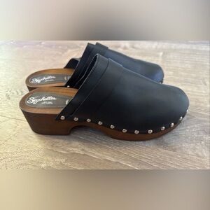SEYCHELLES BLACK/BROWN LOUD & CLEAR LEATHER CLOGS WOMEN'S SIZE 8.5 SHOES